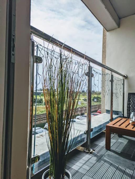 Beautiful 2 Bedroom Flat Overlooking Golf Course Карнусти Экстерьер фото