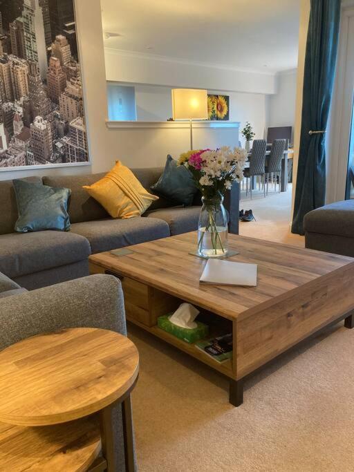 Beautiful 2 Bedroom Flat Overlooking Golf Course Карнусти Экстерьер фото